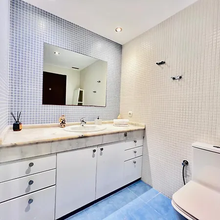 Family Grand Apartment